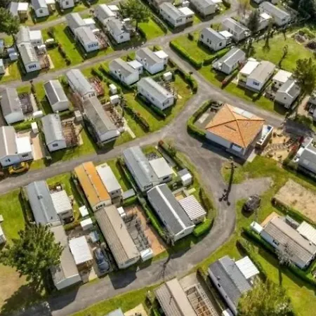 Campingplads Mobil-home 3 Chambres, Terrasse Paisible - Api-1-52-1630 Notre-Dame-de-Monts